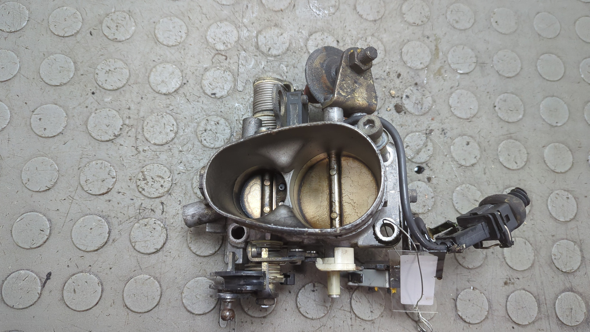 Заслонка дроссельная электрическая