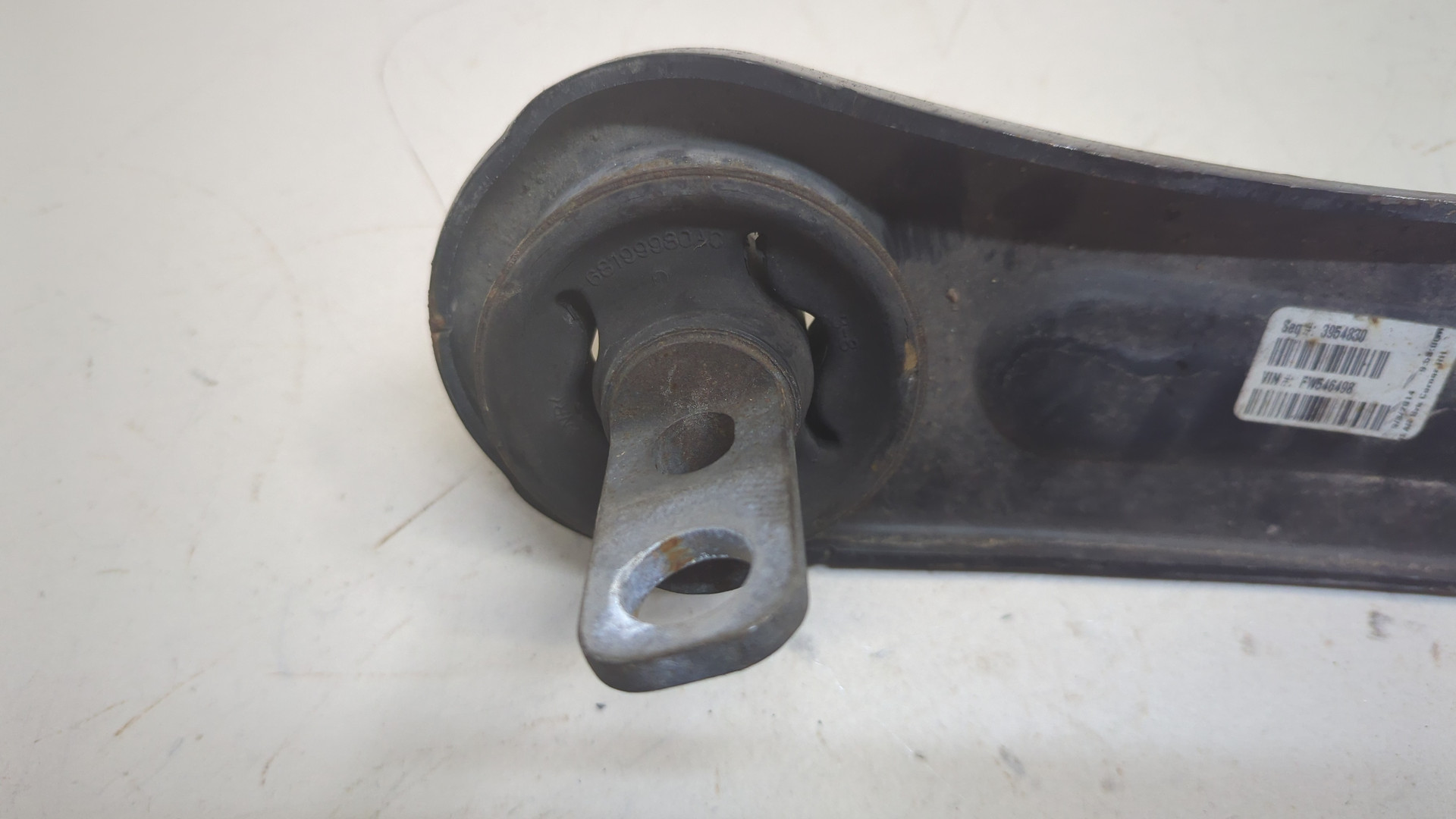 Рычаг задний правый