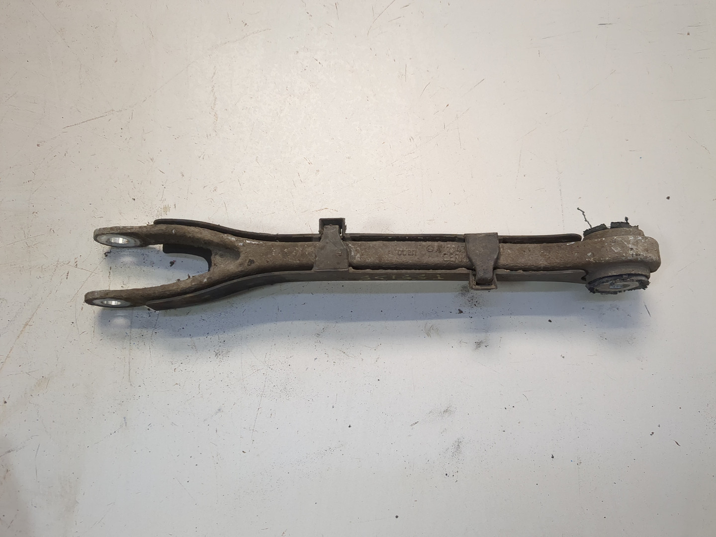 Рычаг задний