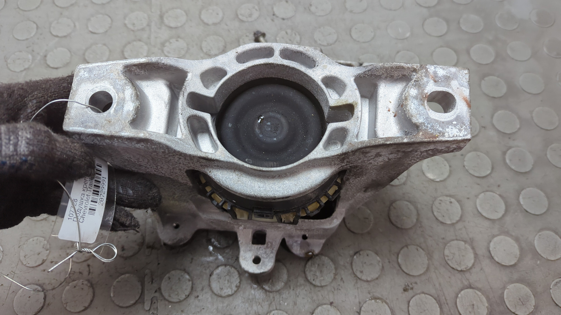 Опора двигателя