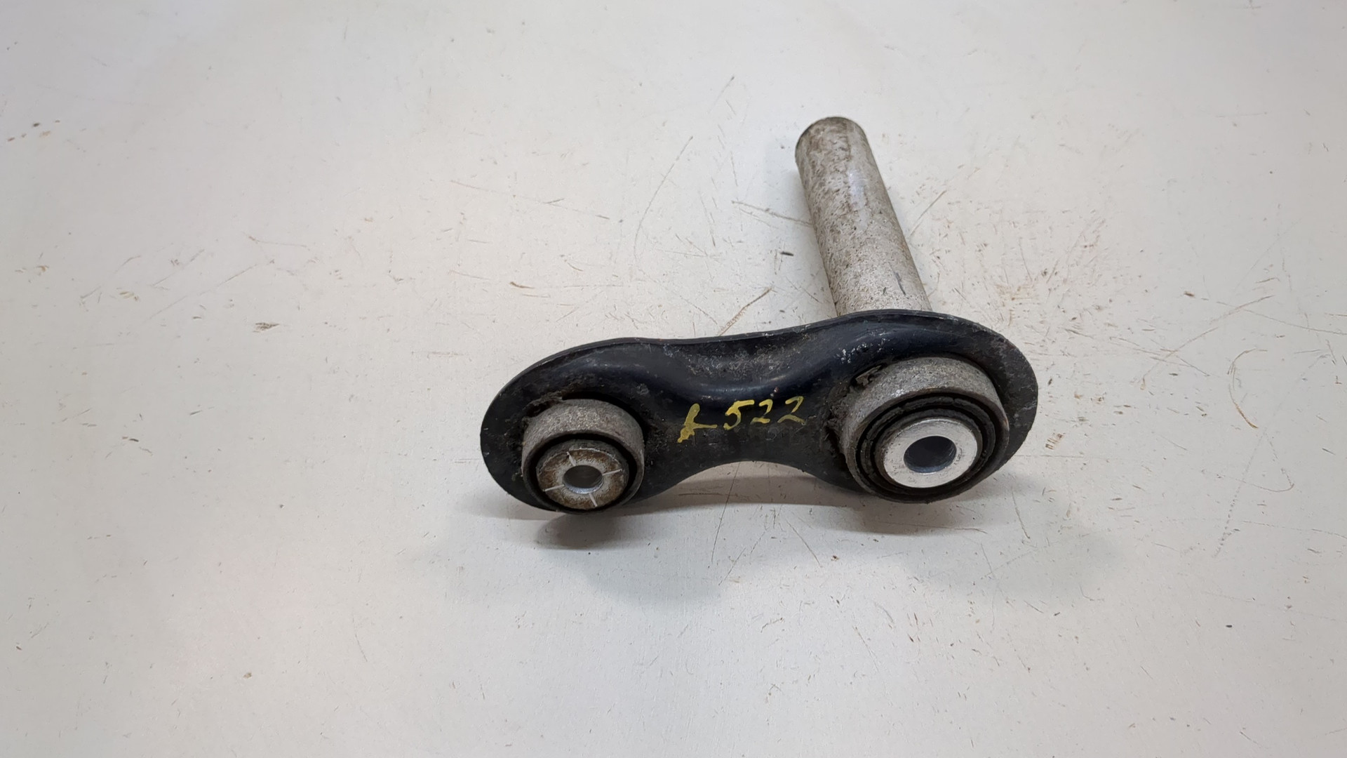 Рычаг задний