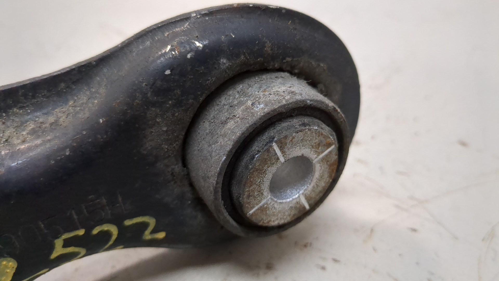 Рычаг задний