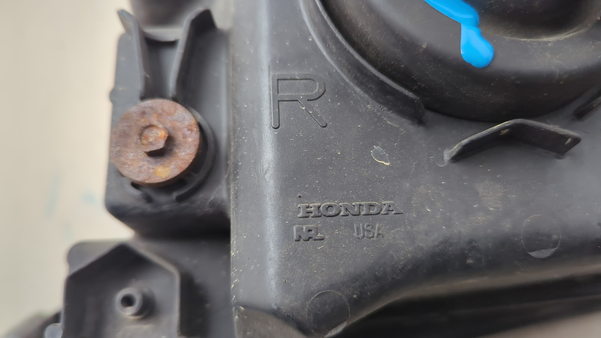 Фара правая