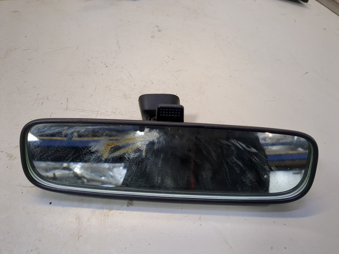 Зеркало заднего вида