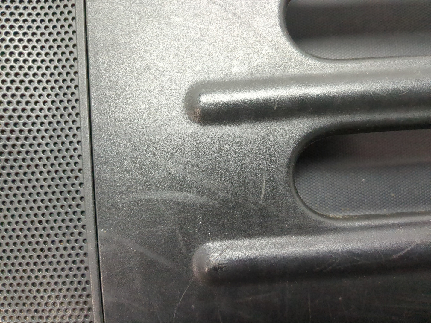 Обшивка двери передней правой