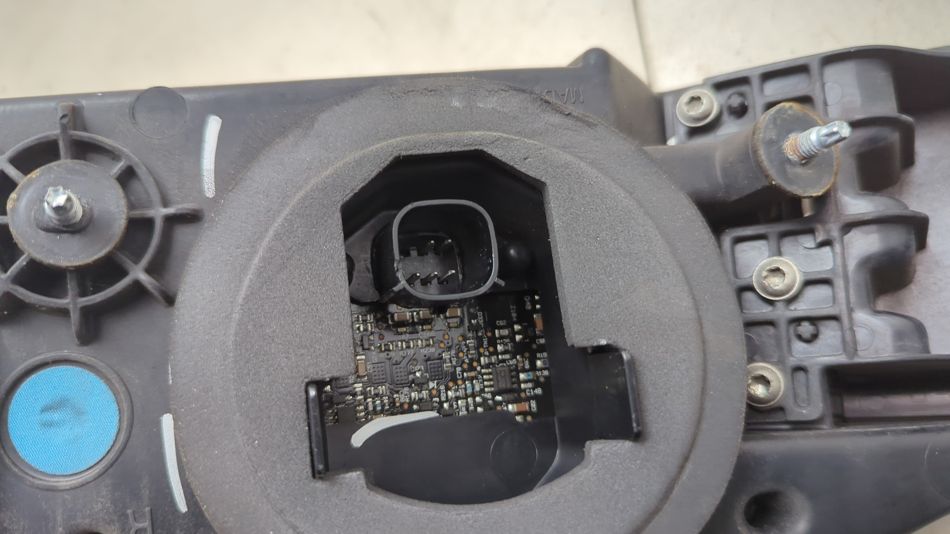 Фонарь задний правый