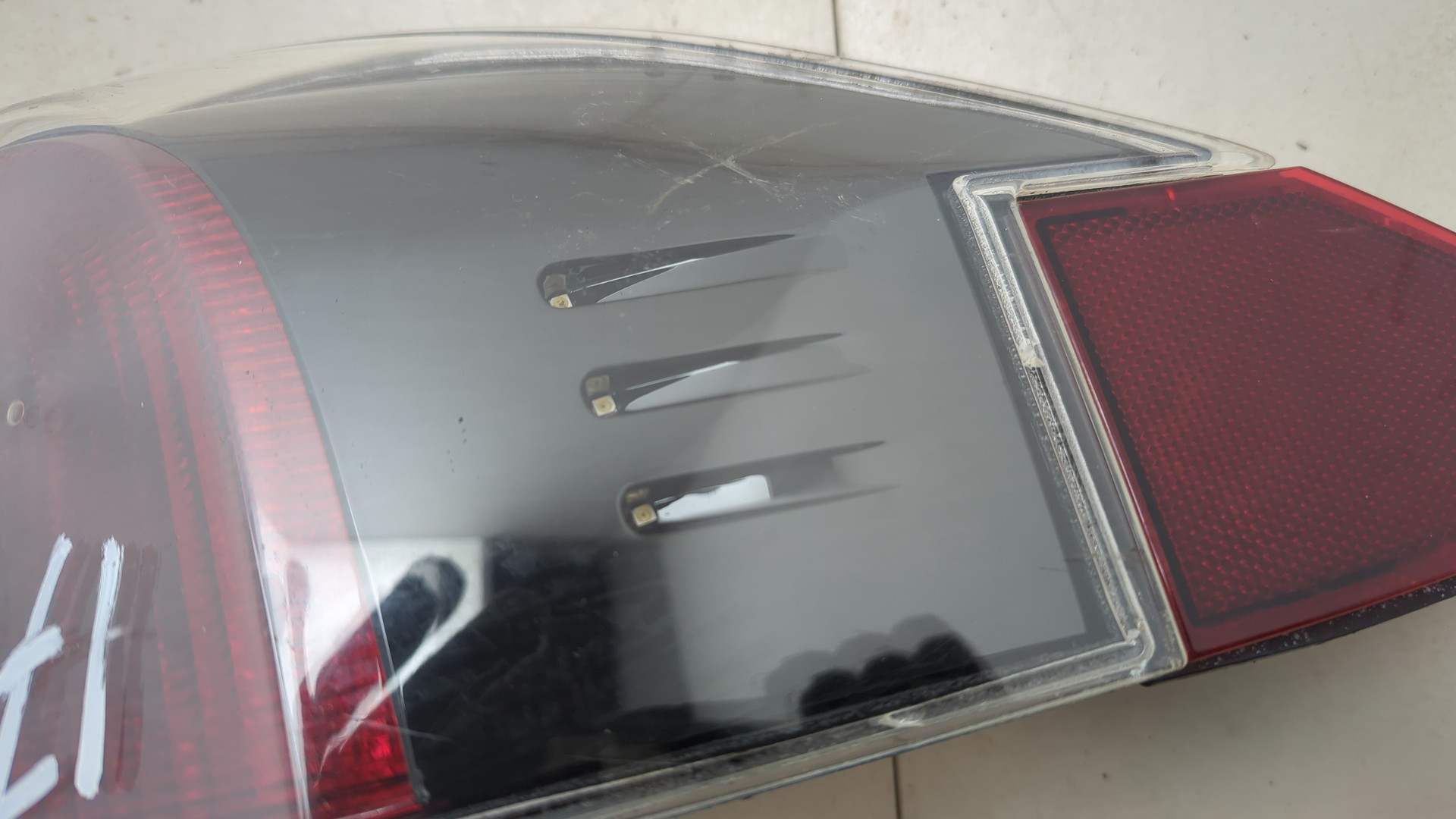 Фонарь задний правый