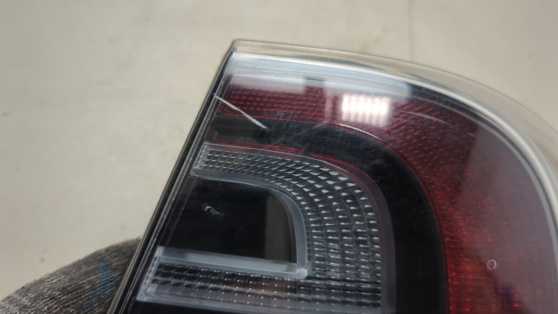 Фонарь задний правый