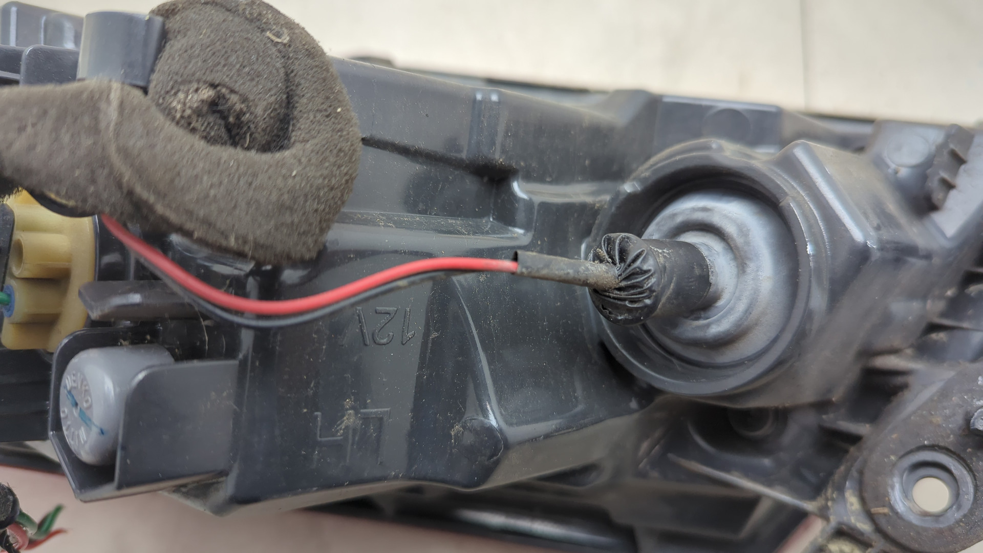 Фонарь задний левый