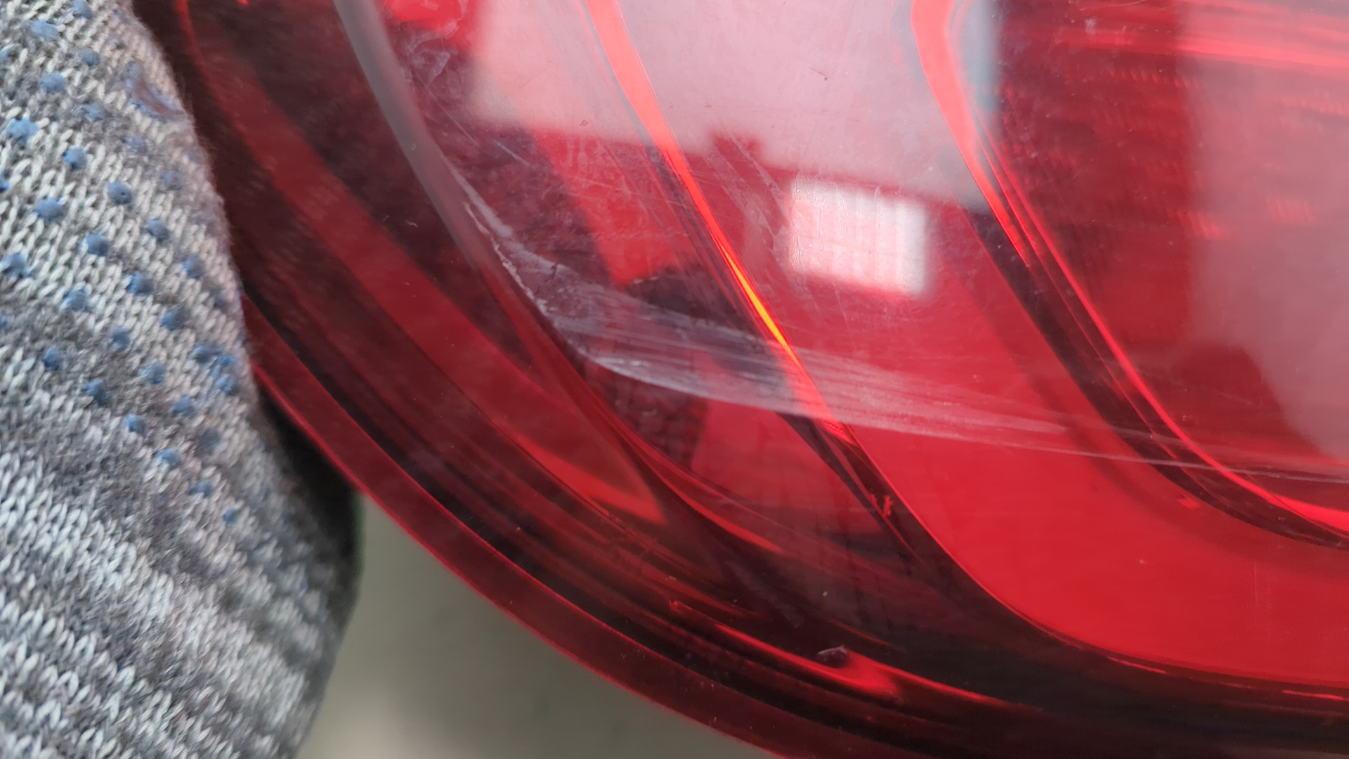 Фонарь задний левый