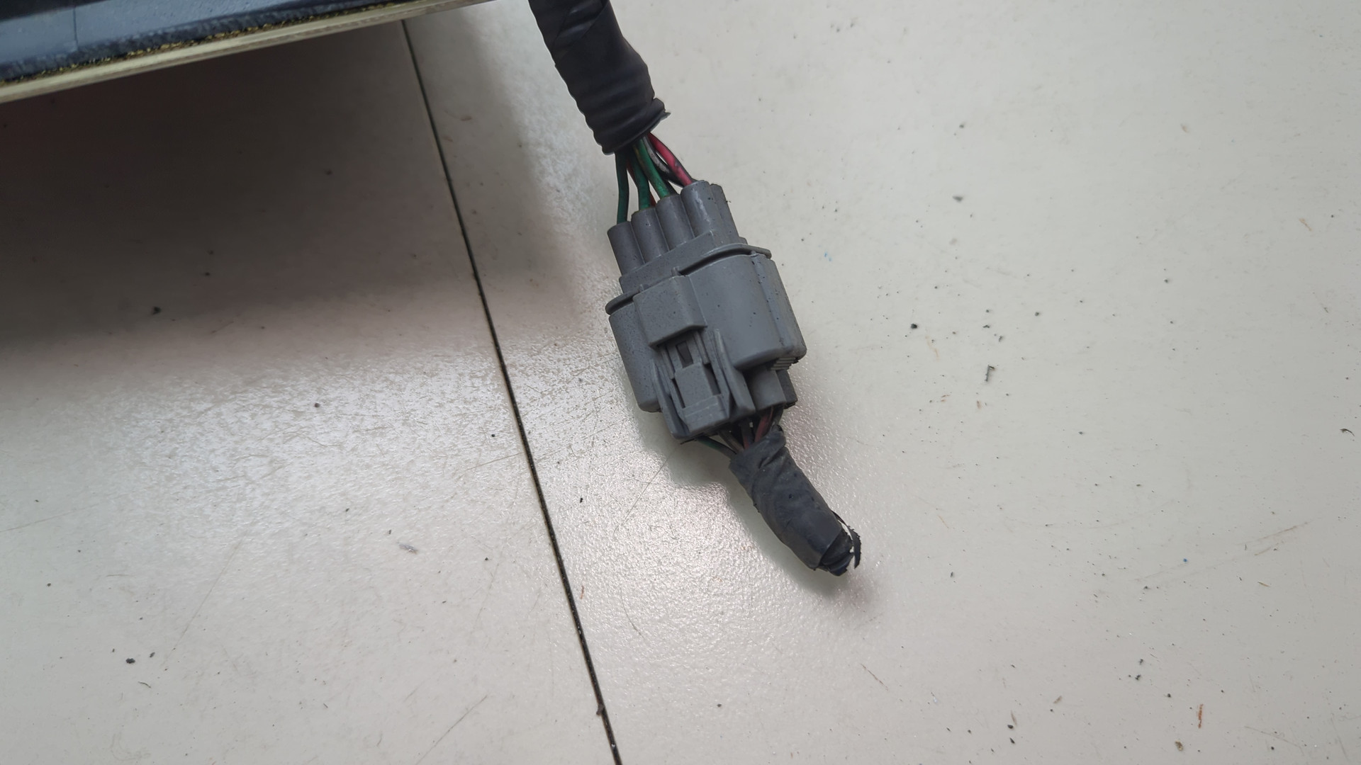 Фонарь задний левый