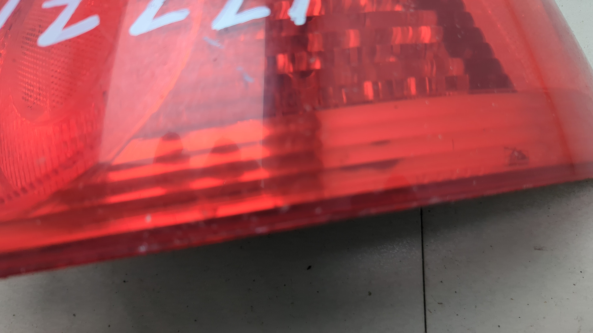 Фонарь задний правый