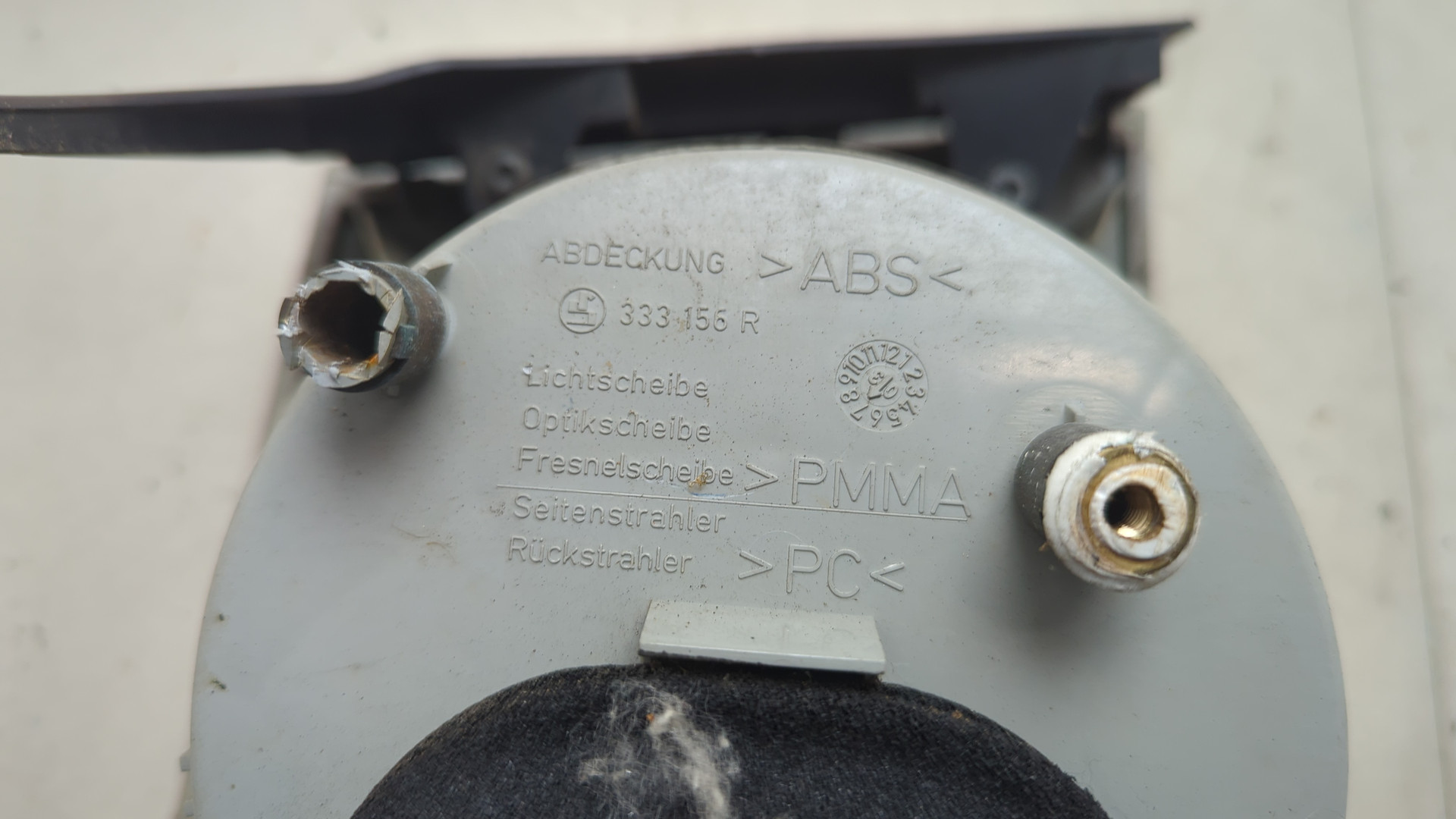 Фонарь задний правый