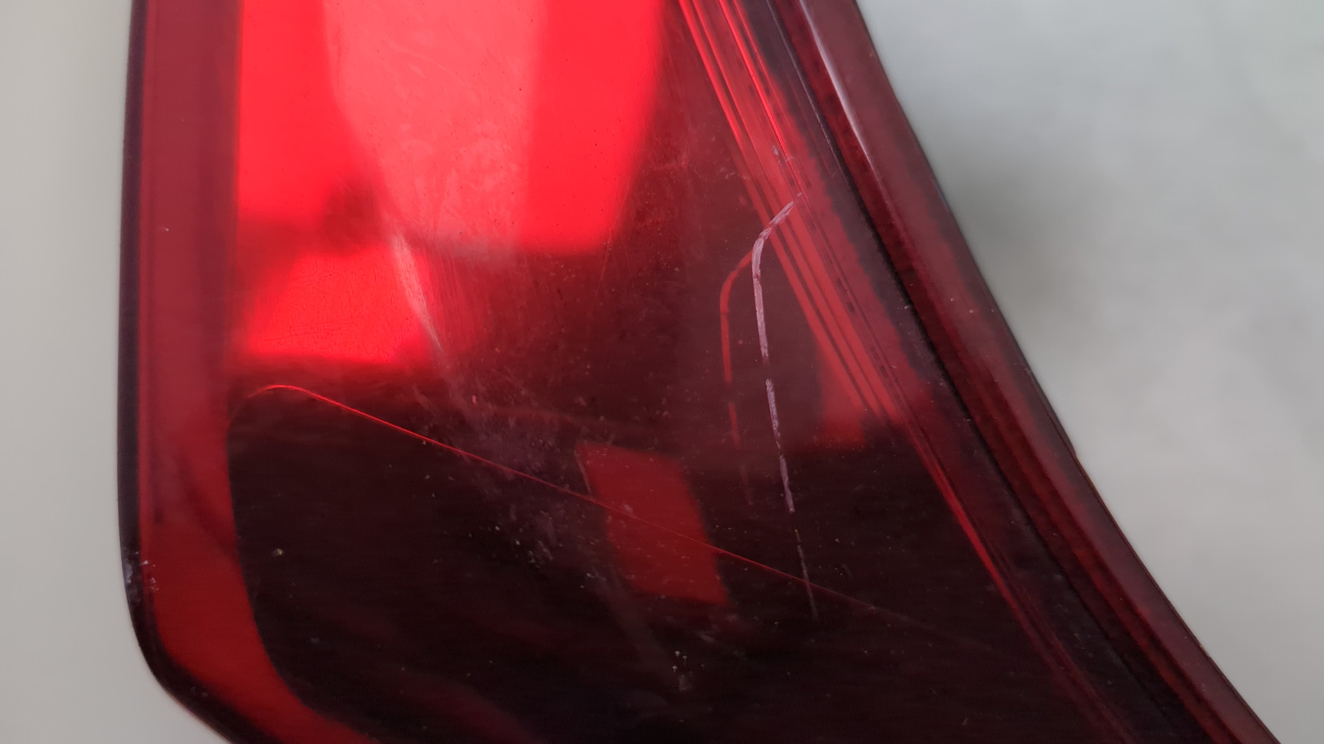 Фонарь задний правый