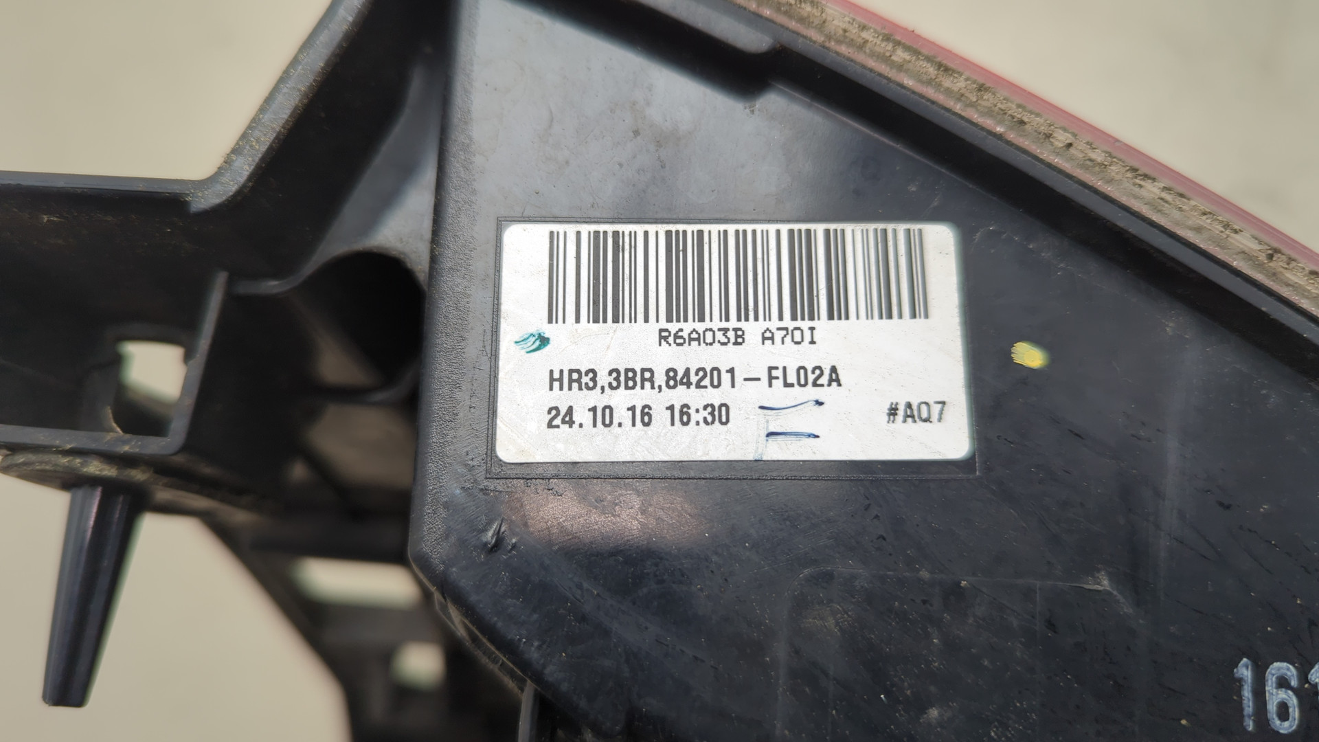 Фонарь задний правый