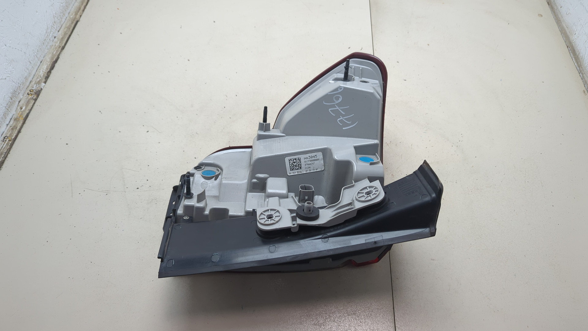 Фонарь задний правый для GMC Acadia 2019>