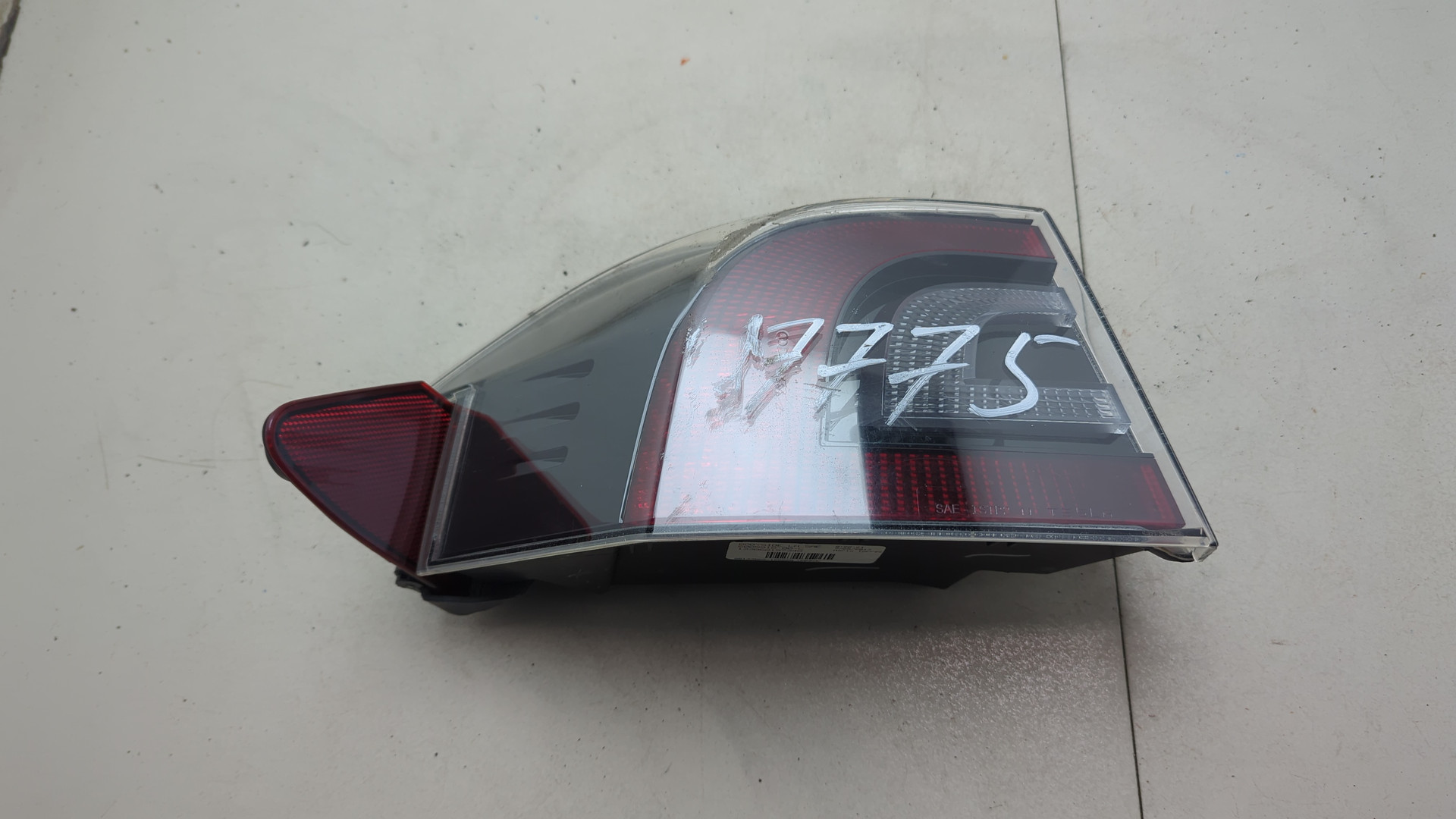 Фонарь задний левый