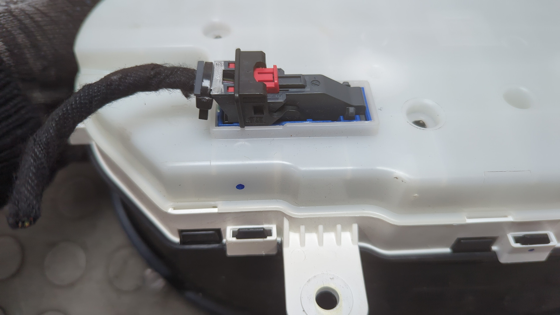 Панель приборов