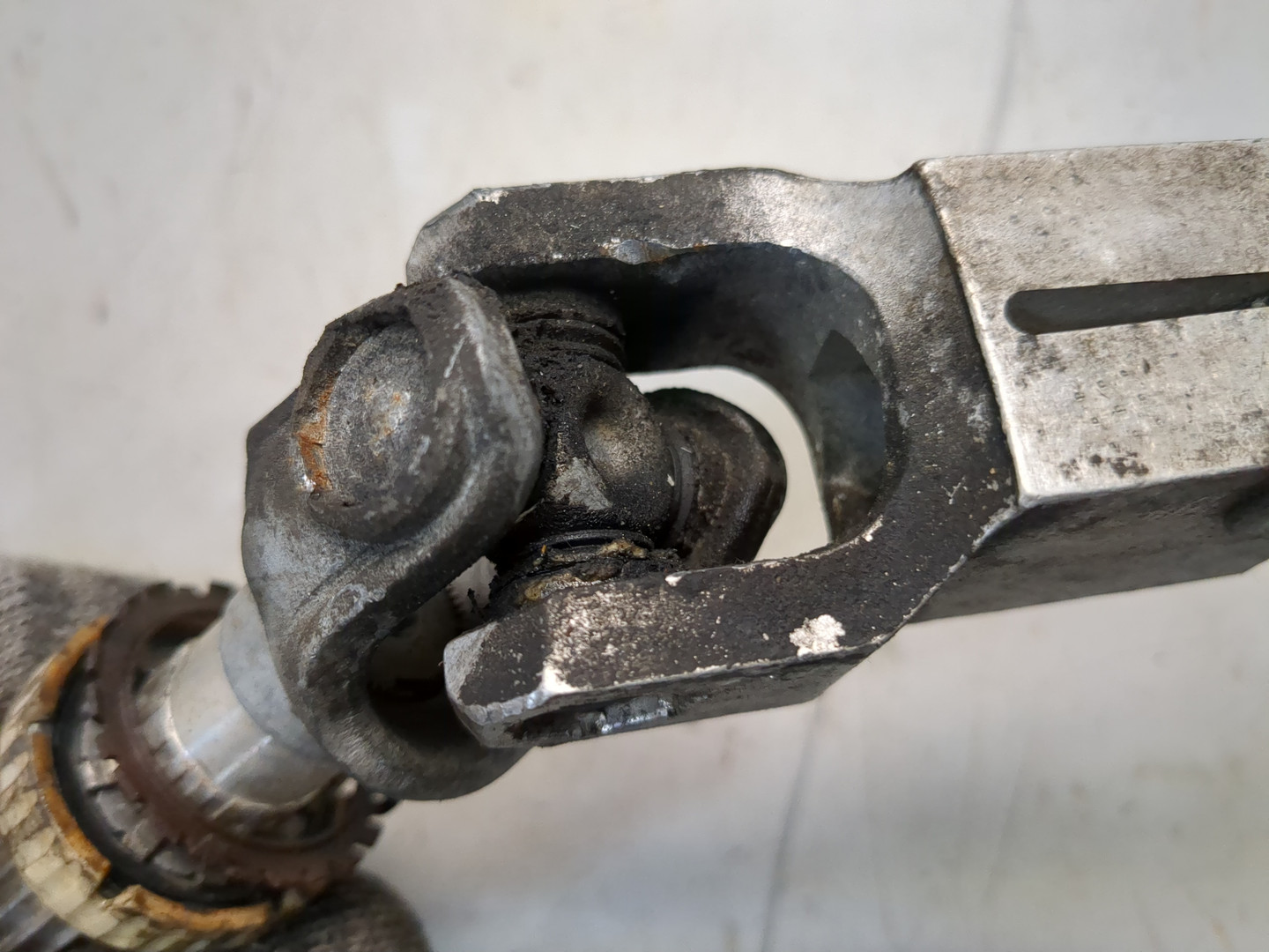 Кардан рулевой