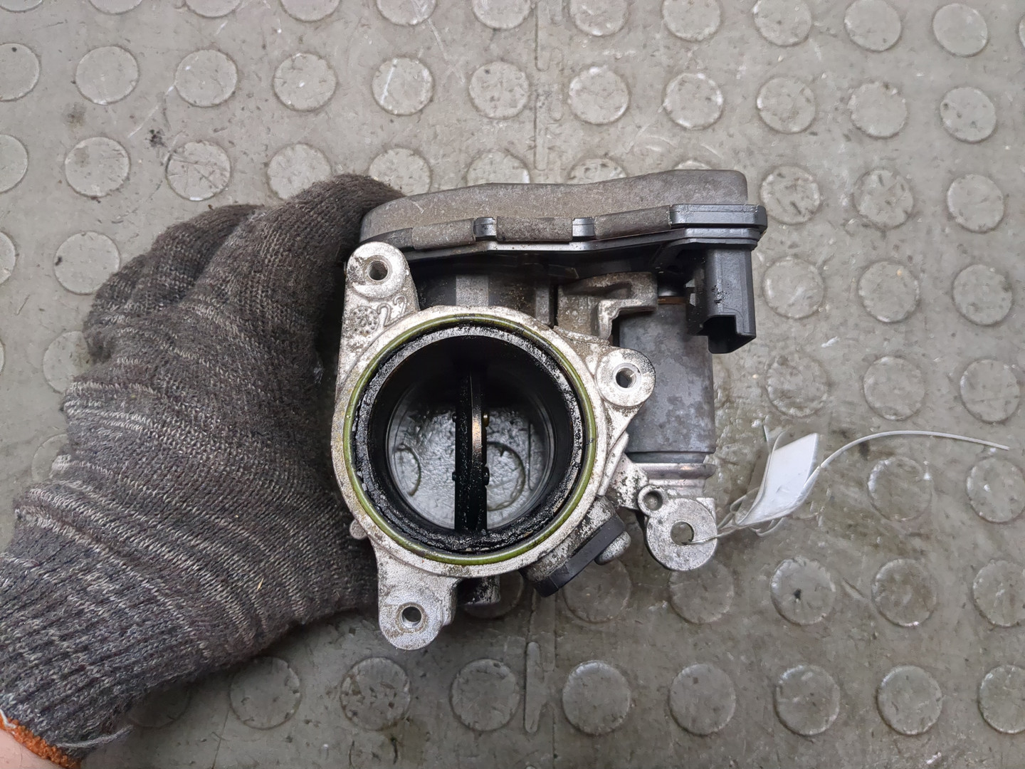 Заслонка дроссельная электрическая