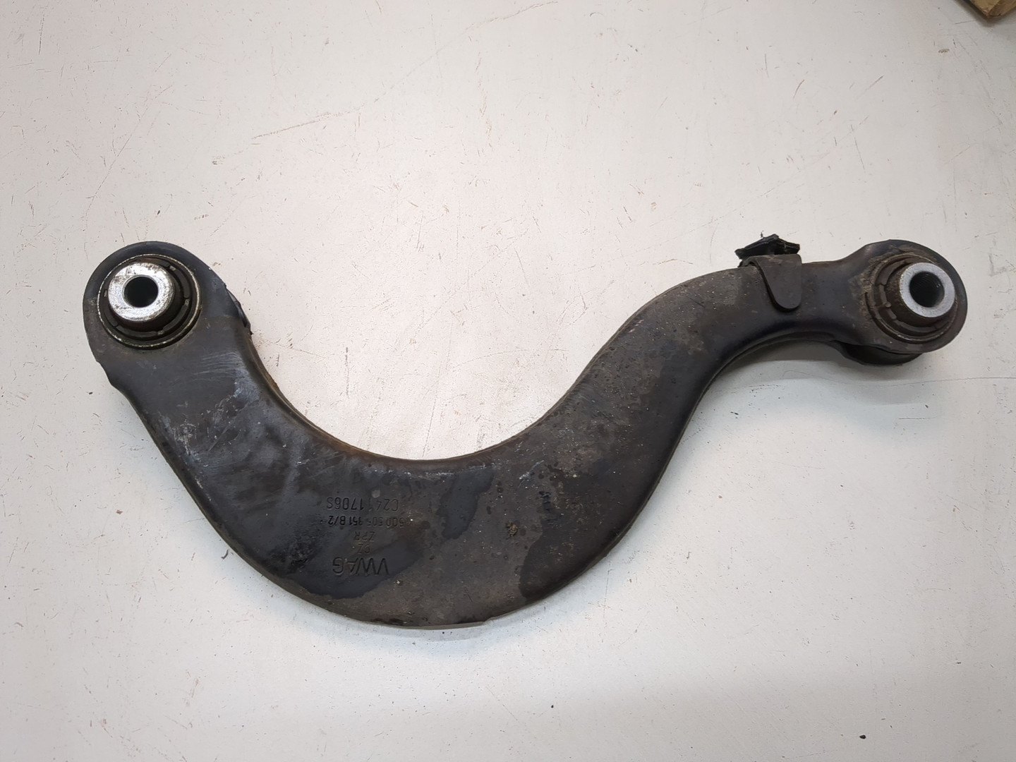 Рычаг задний