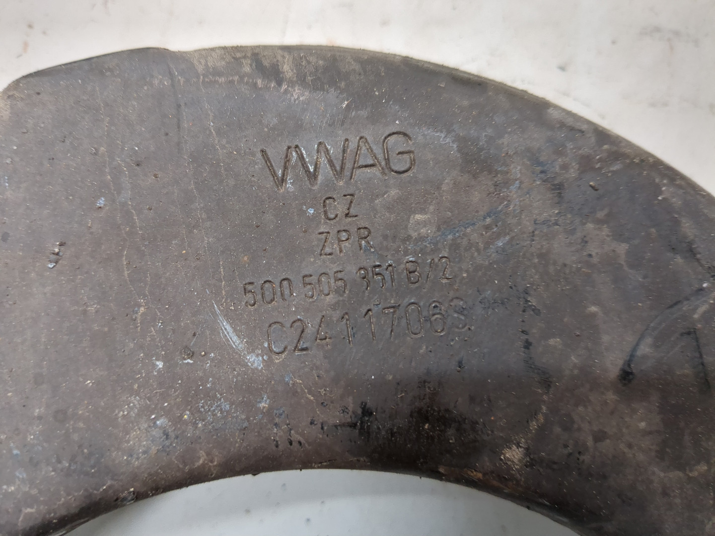 Рычаг задний