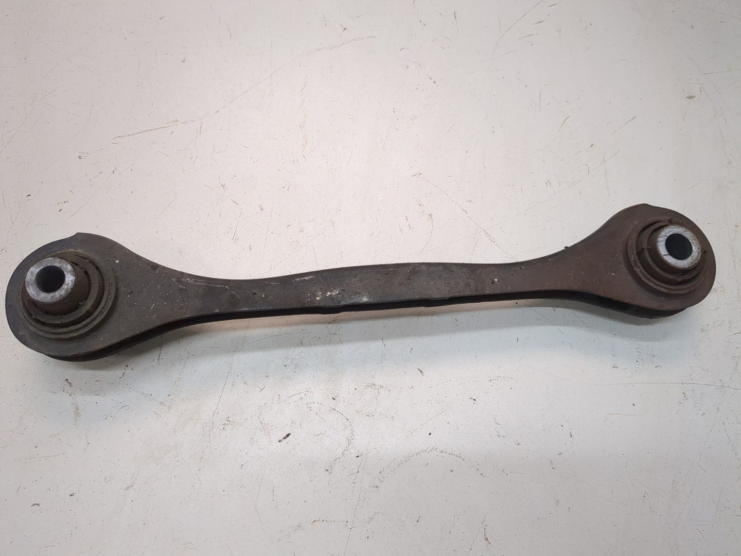 Рычаг задний