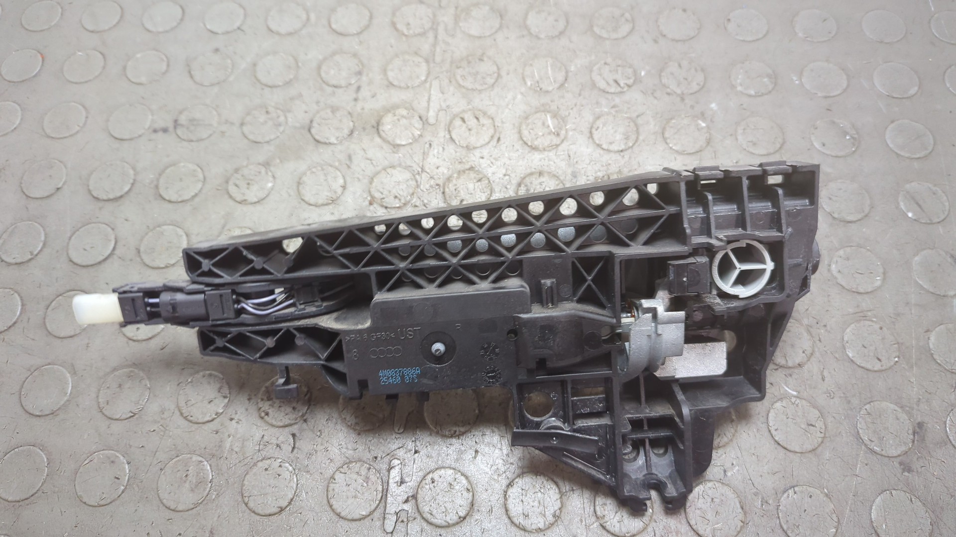 Ручка двери наружная