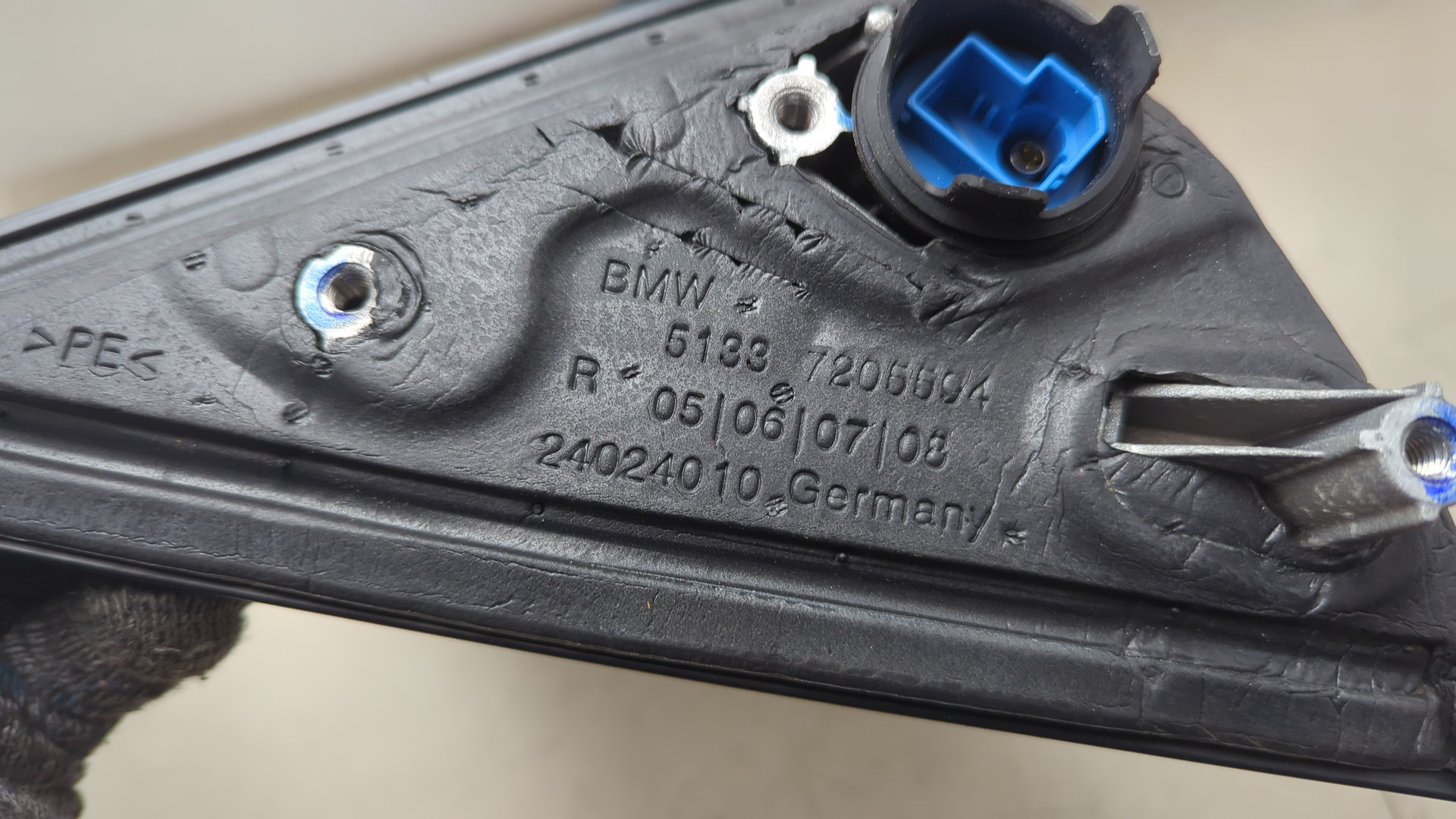 Зеркало правое электрическое