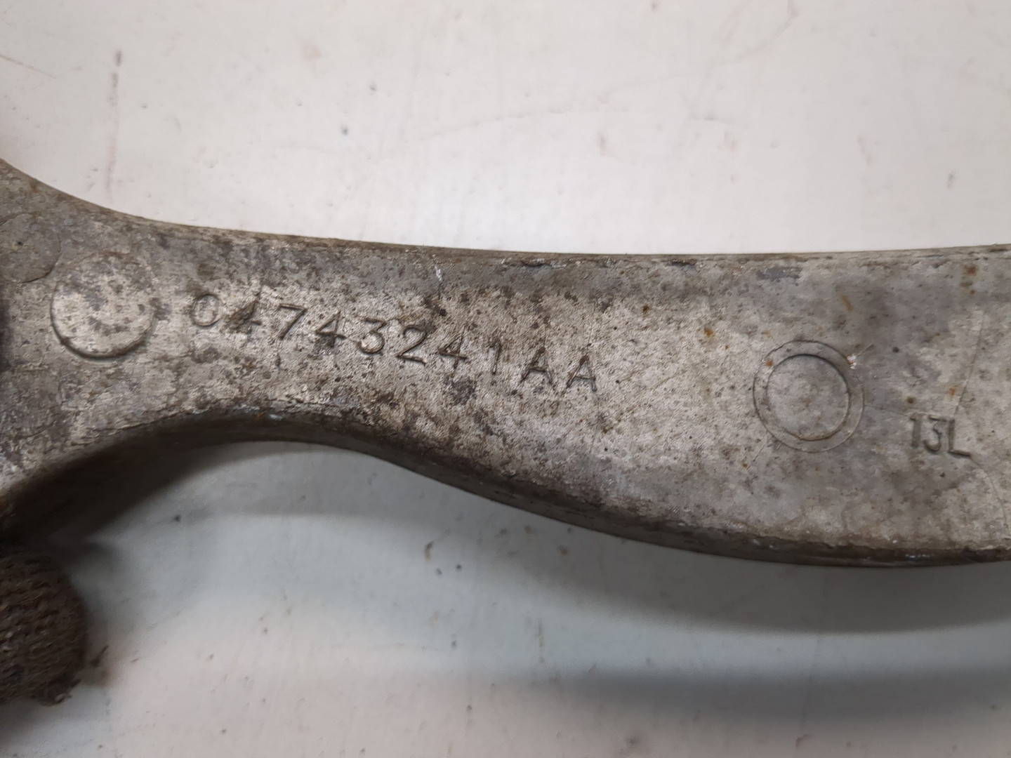 Рычаг задний левый