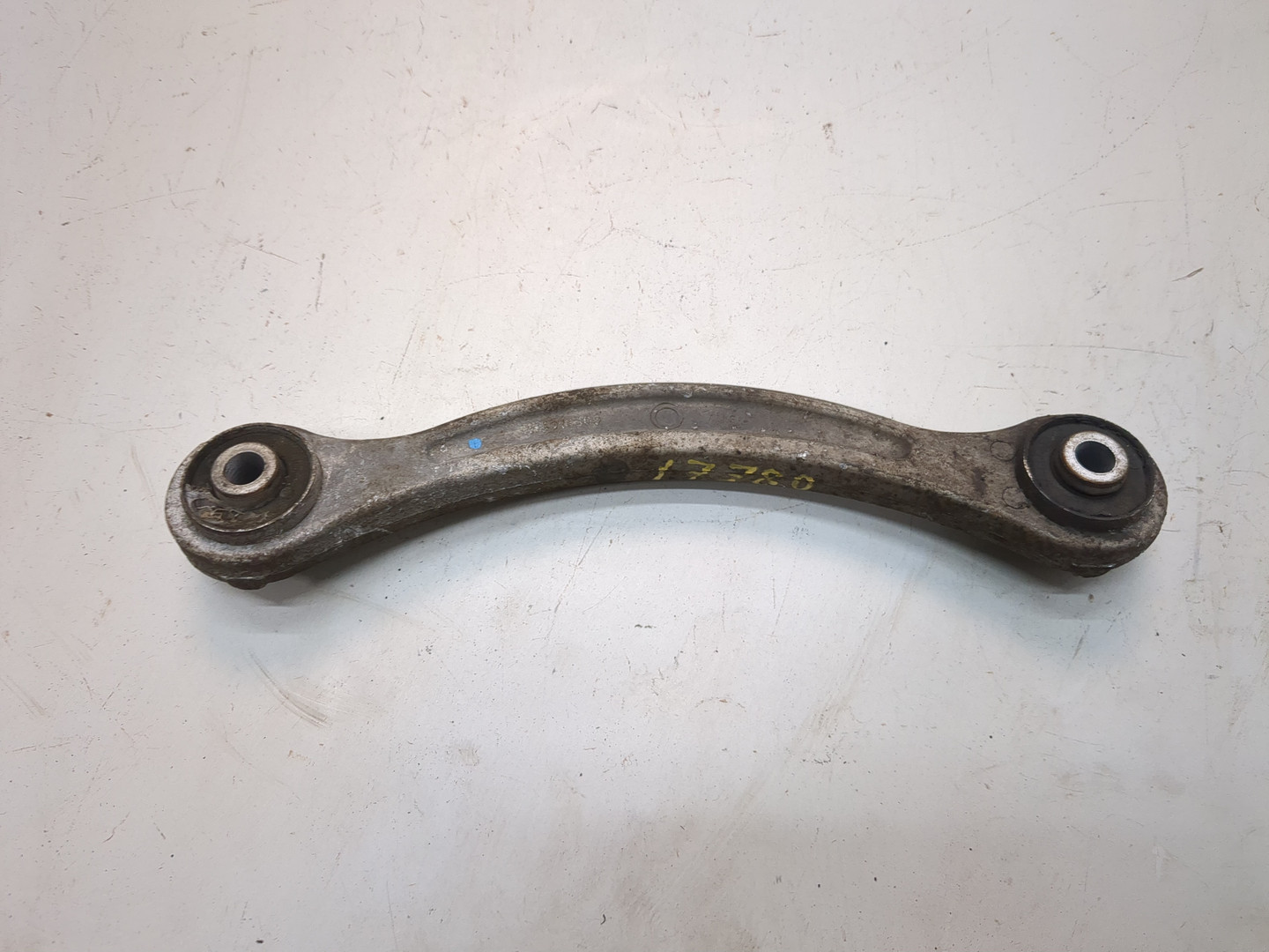 Рычаг задний