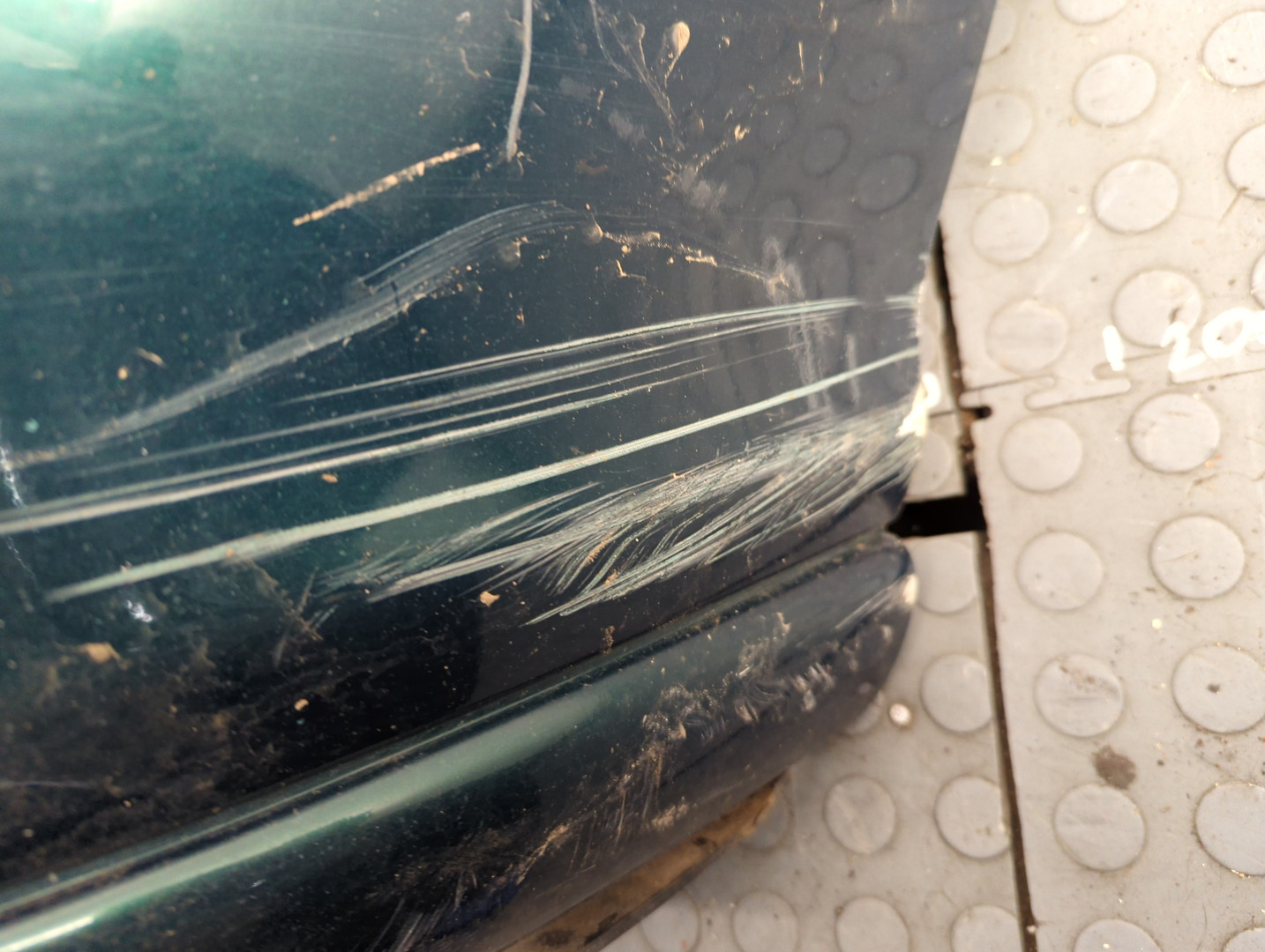 Бампер передний