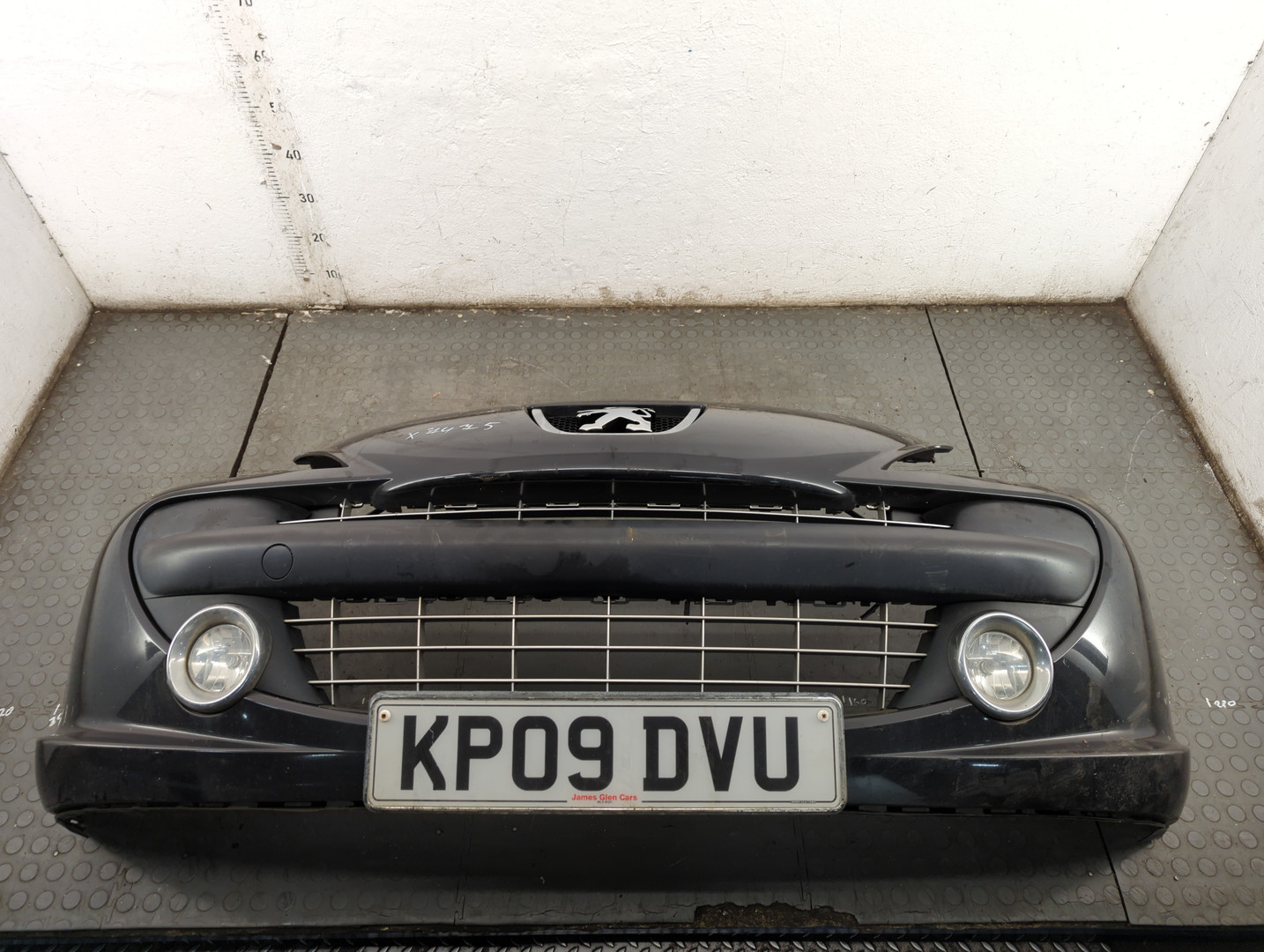 Бампер передний