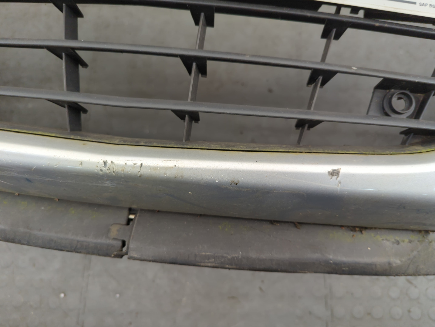 Бампер передний