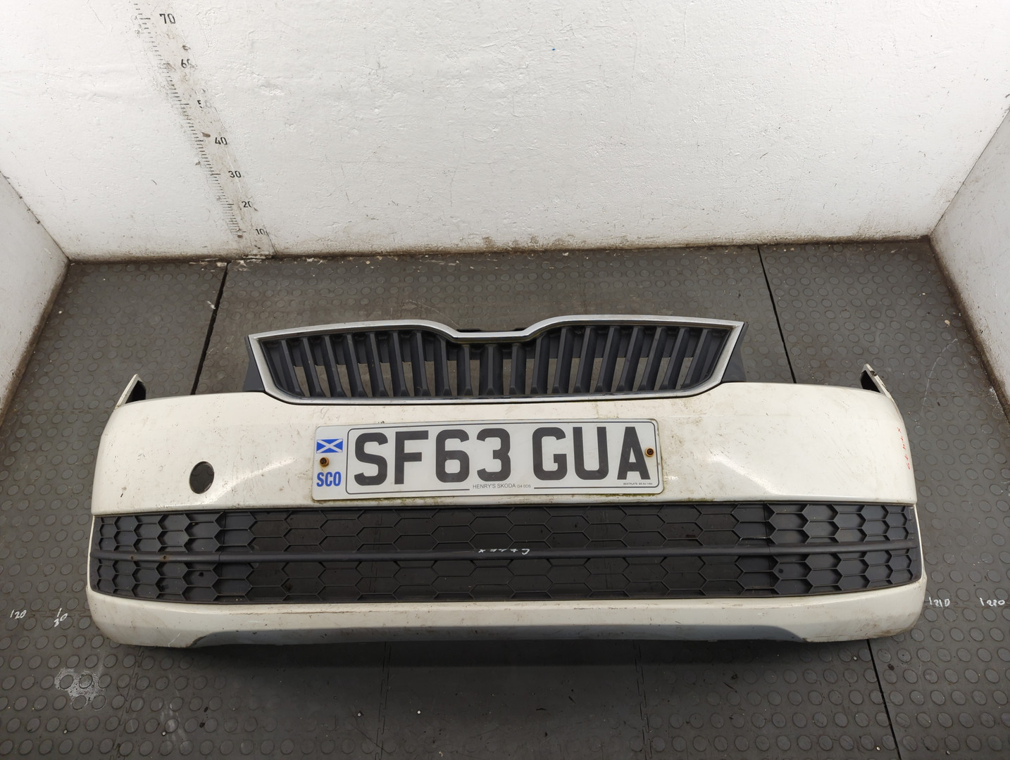 Бампер передний