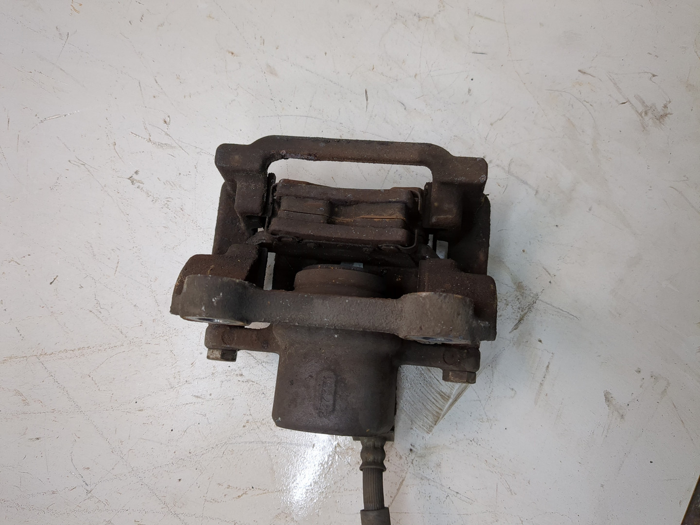 Суппорт задний правый