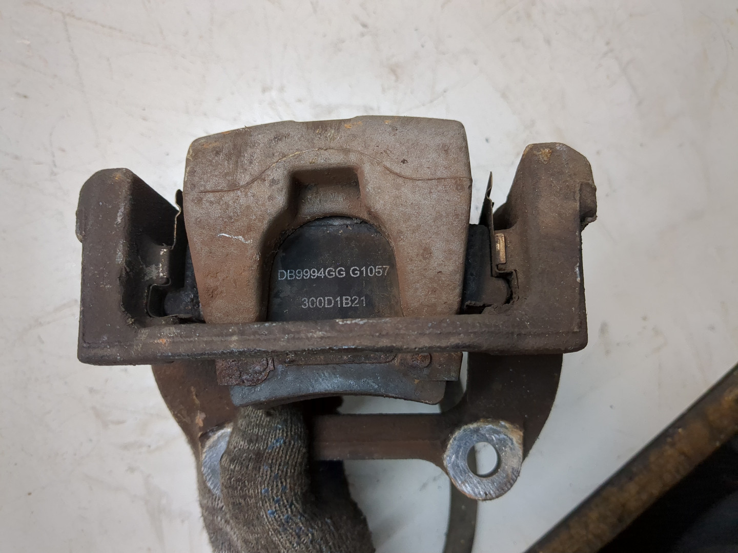 Суппорт задний правый