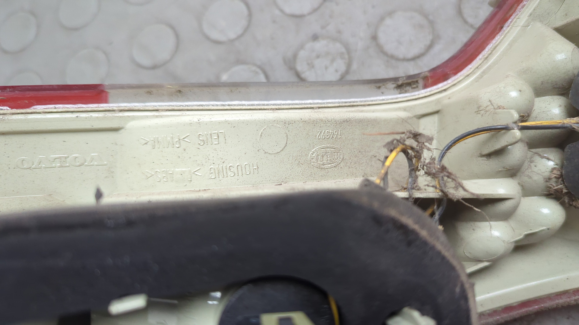 Фонарь задний внутренний правый