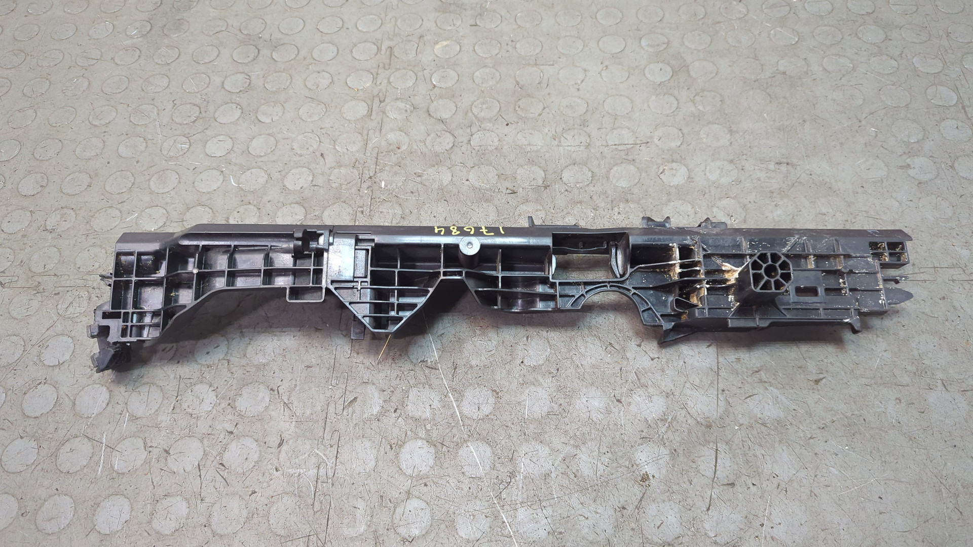 Кронштейн радиатора