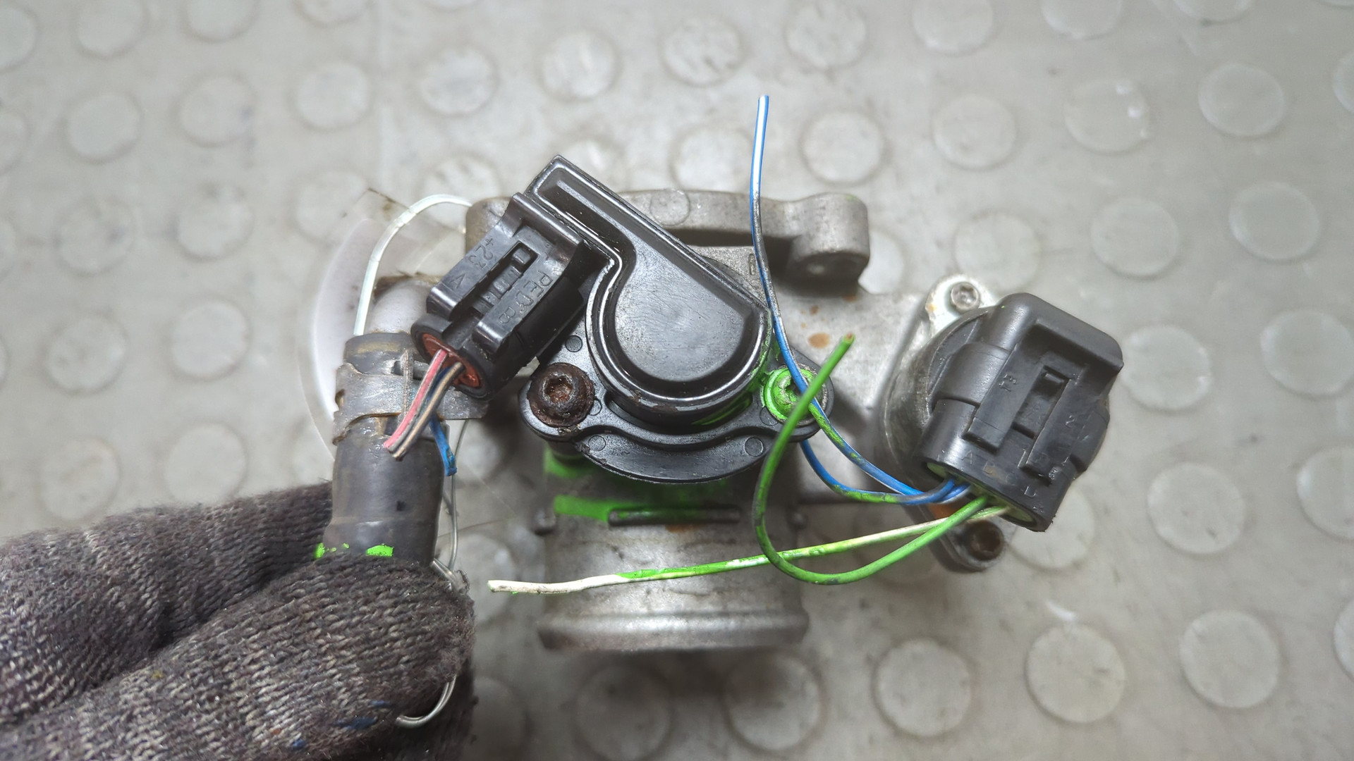 Заслонка дроссельная электрическая