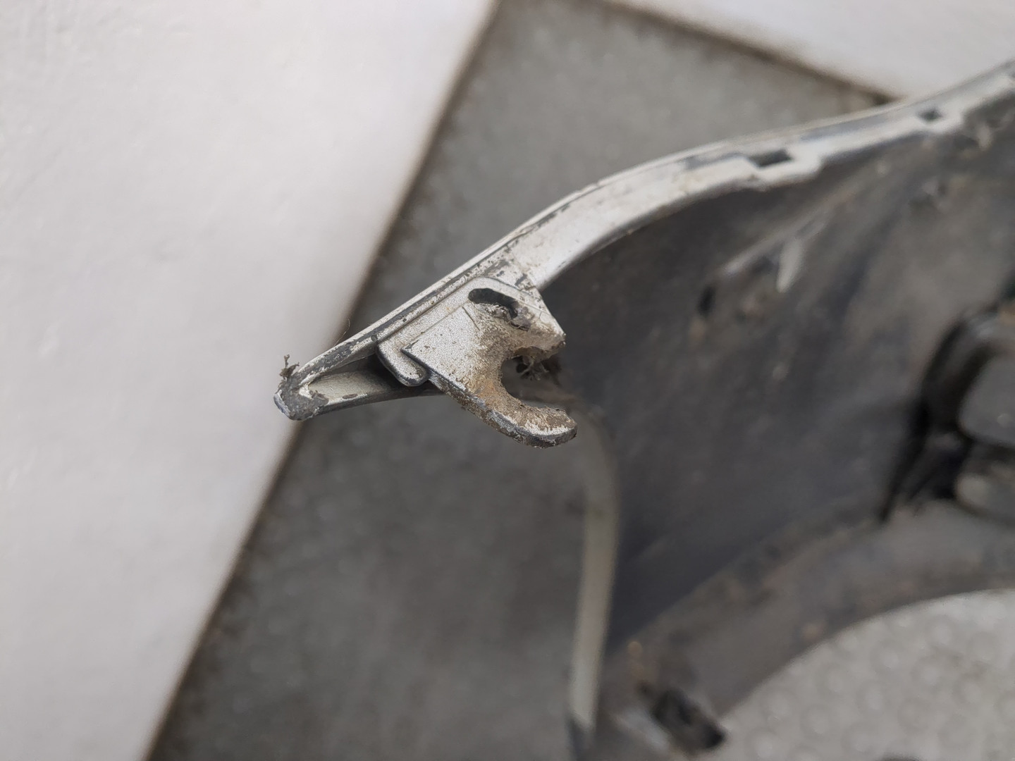 Бампер передний