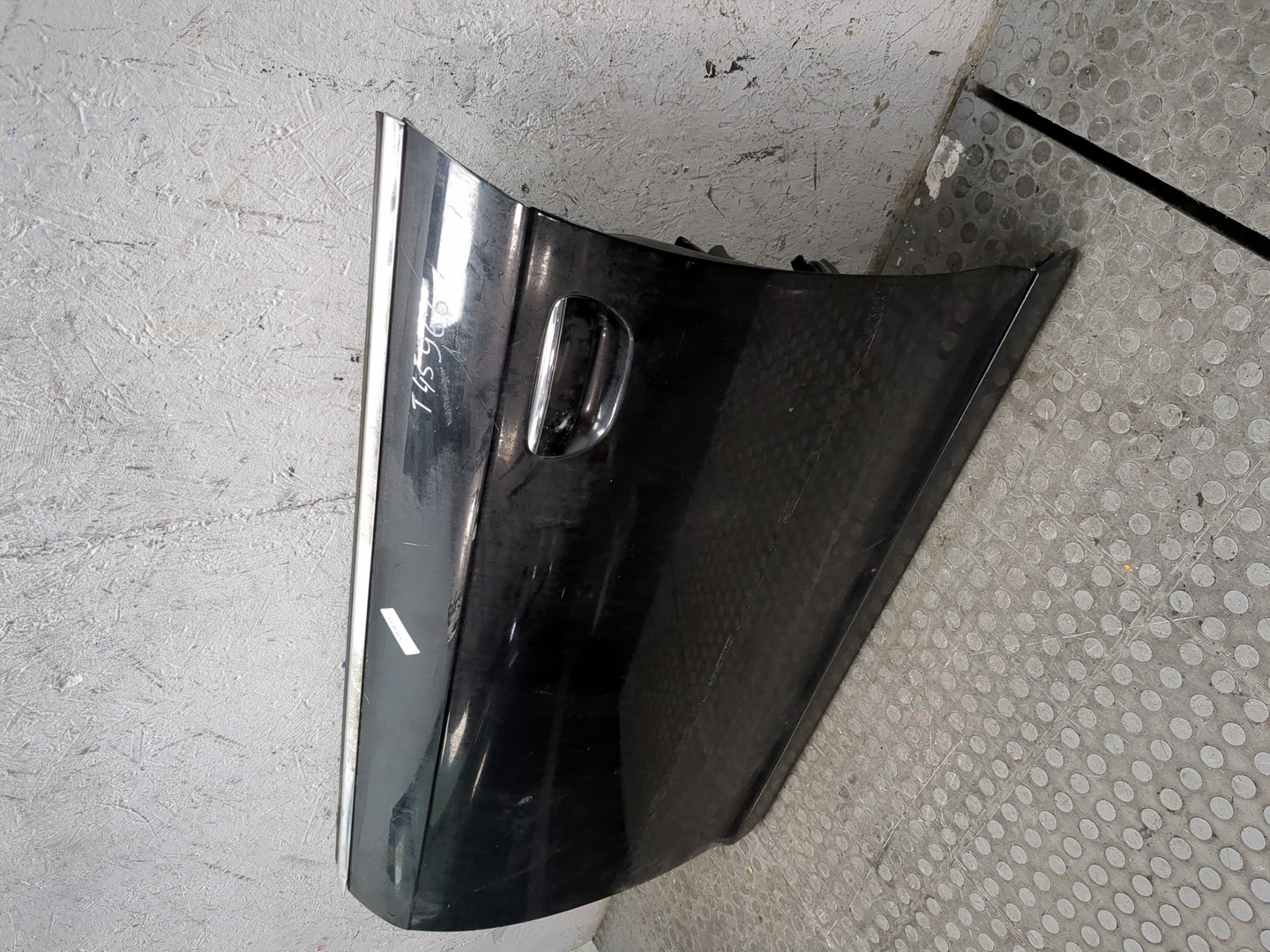 Дверь передняя левая