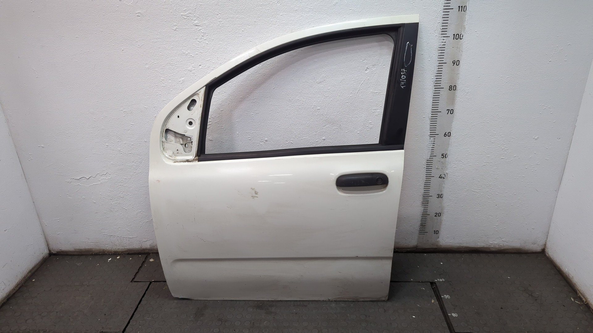 Дверь передняя левая
