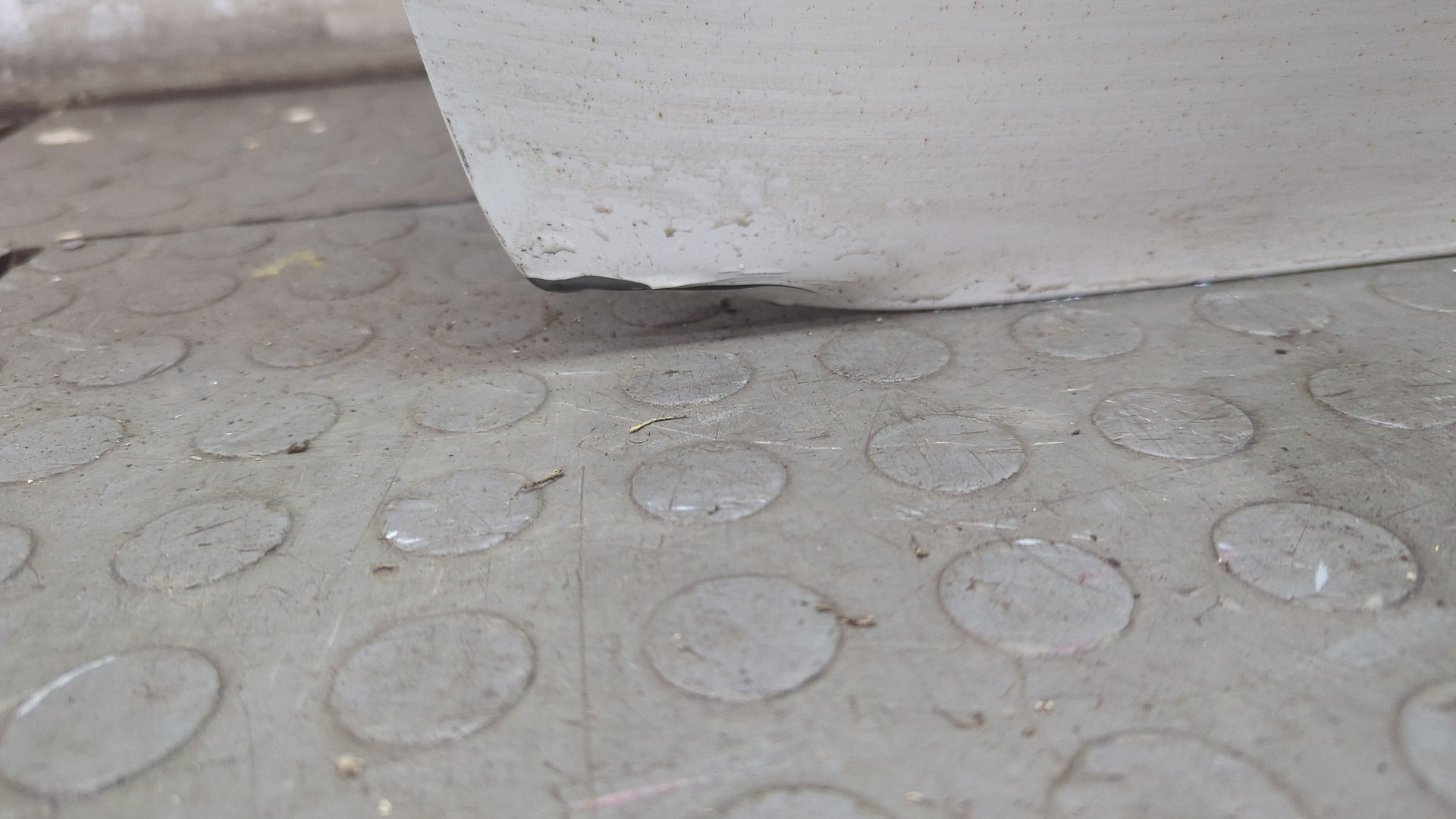 Дверь передняя левая