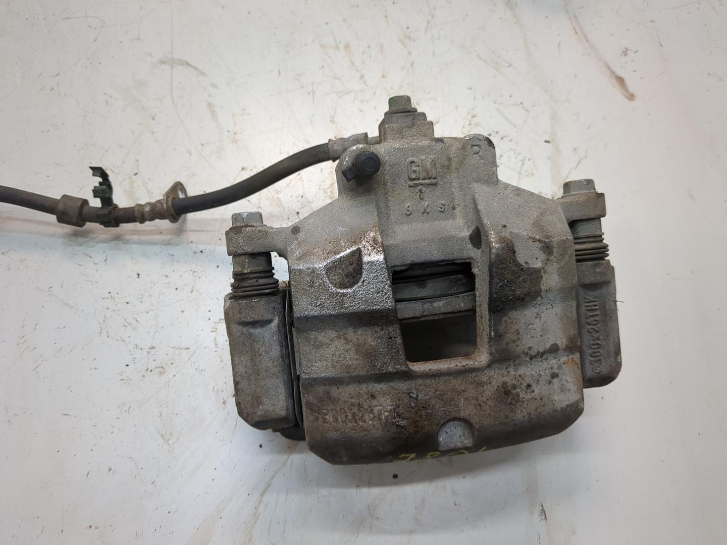 Суппорт передний правый