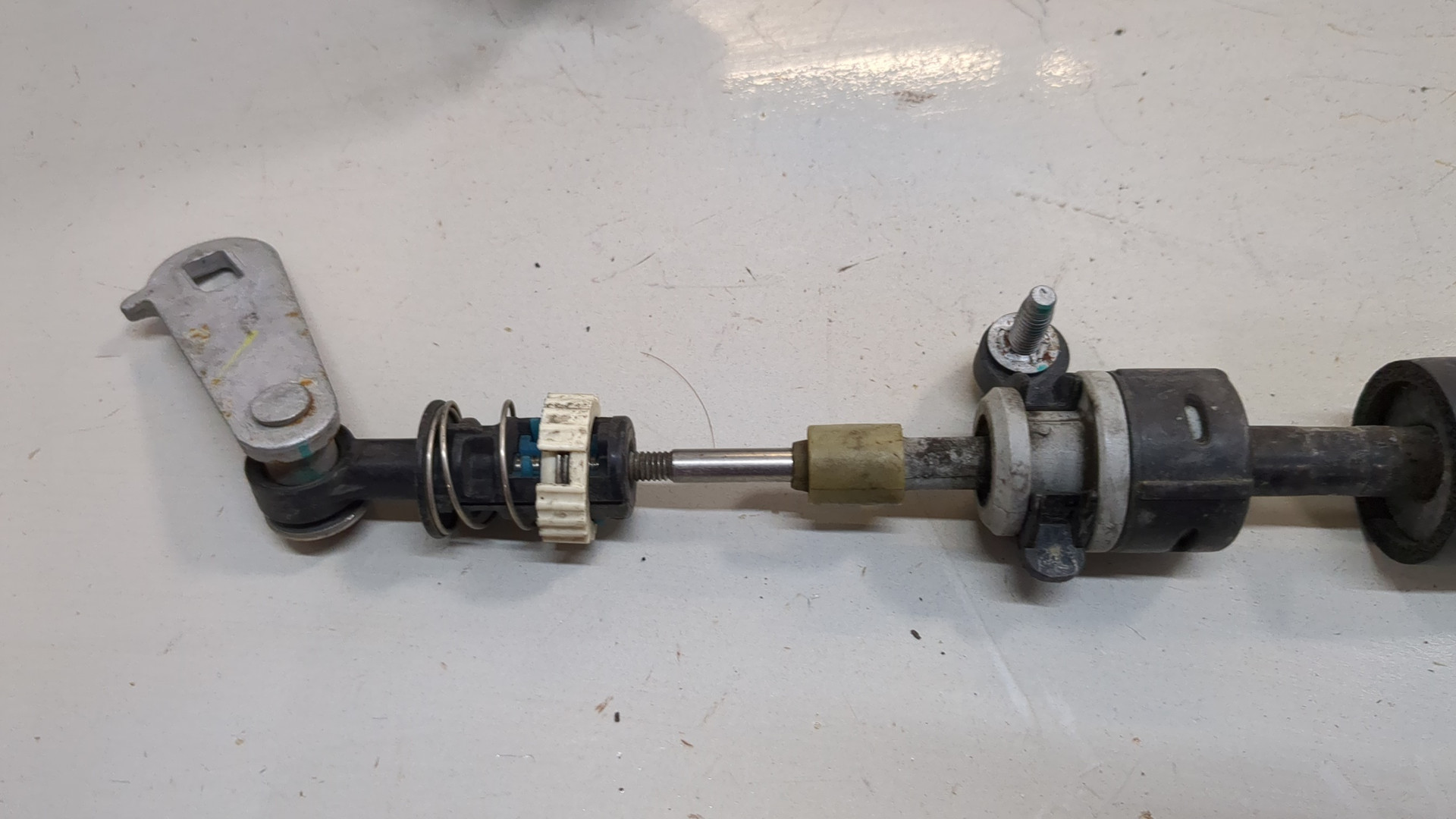 Кулиса МКПП / АКПП