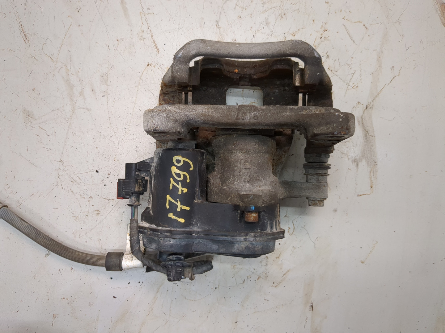 Суппорт задний правый