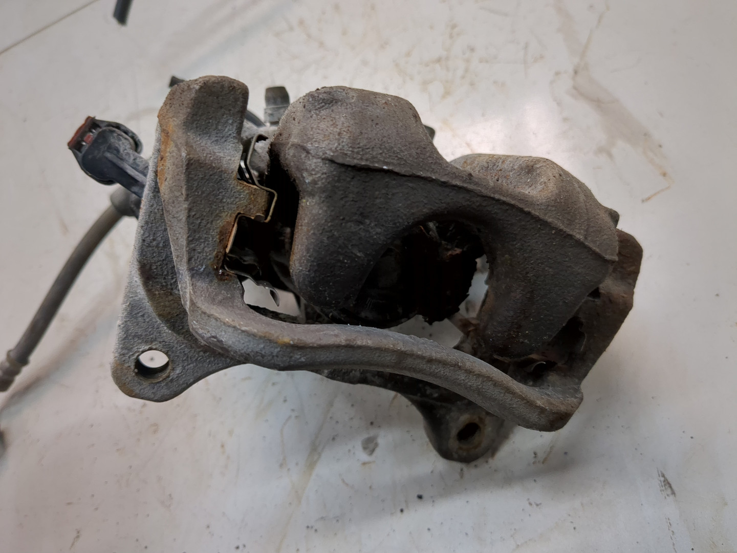 Суппорт задний правый