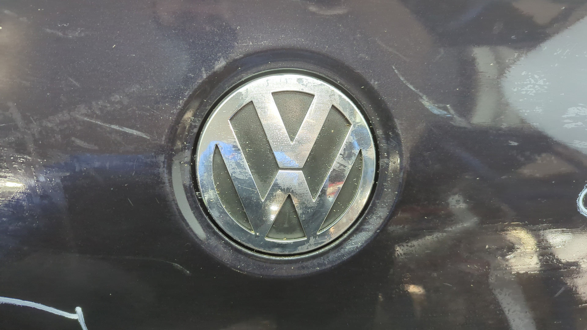 Дверь багажника