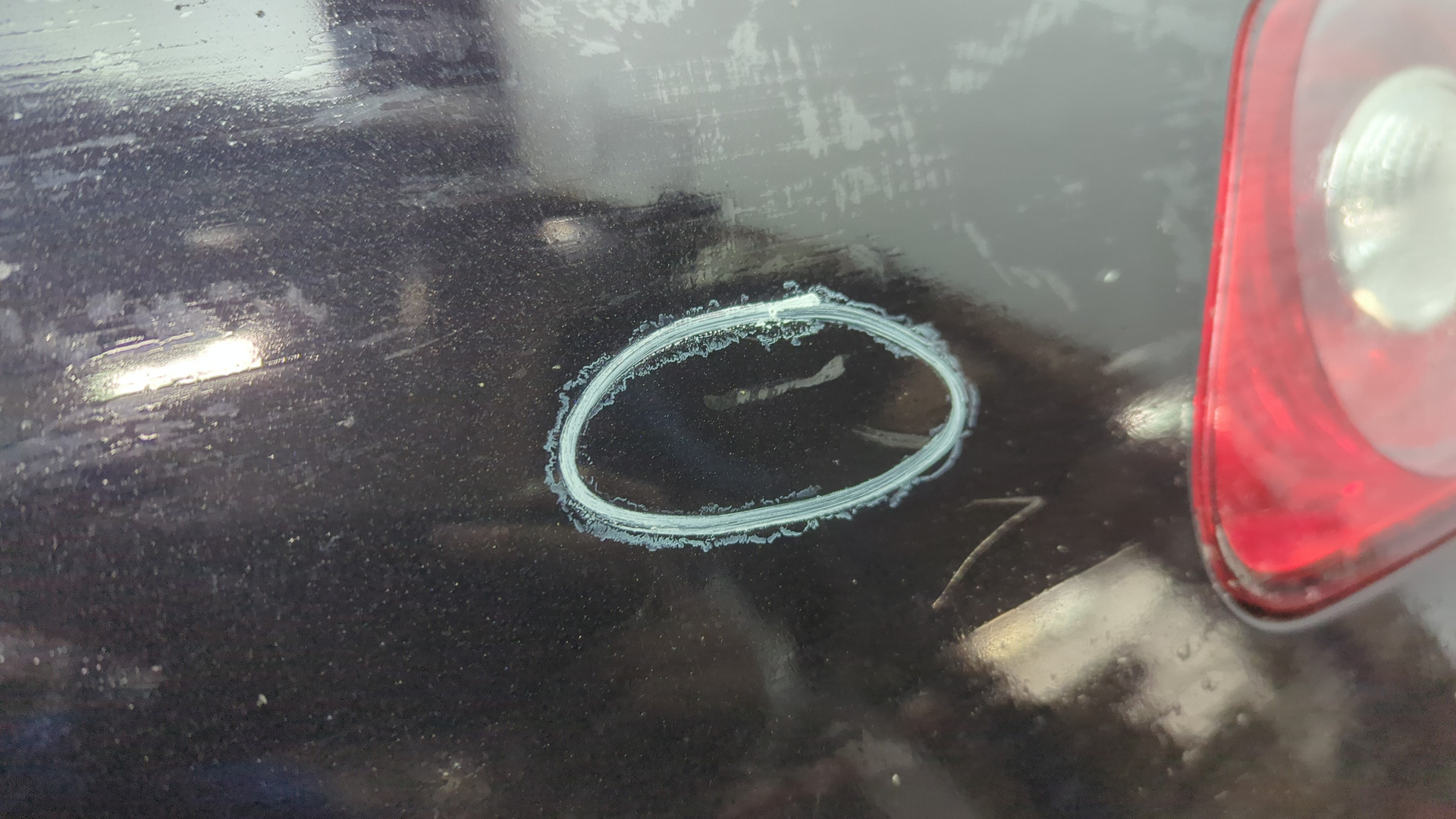 Дверь багажника